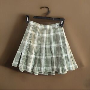 Y2K Aerie Green Plaid Pleated Mini Skirt – Preppy Schoolgirl Style​  Clueless
